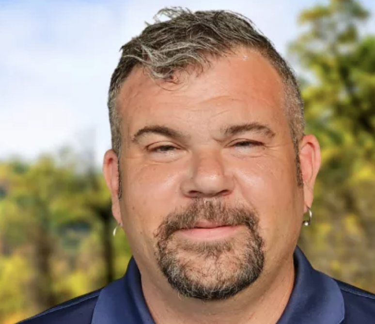 Daniel Matherly headshot